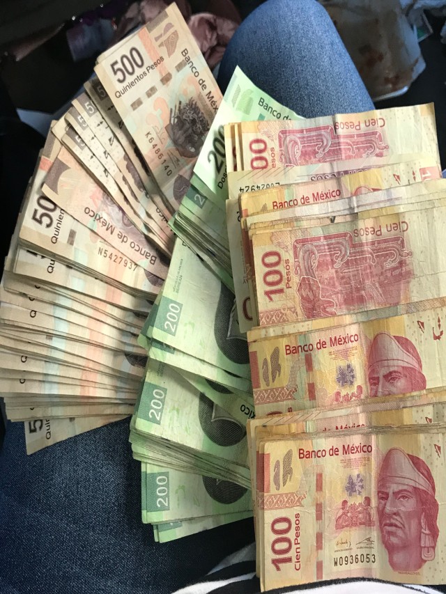 Lista 101+ Foto 4 millones de rupias a pesos mexicanos Mirada tensa