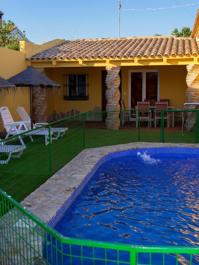 Arriba 104+ Foto alquiler de casa con piscina para fiestas en murcia Mirada tensa