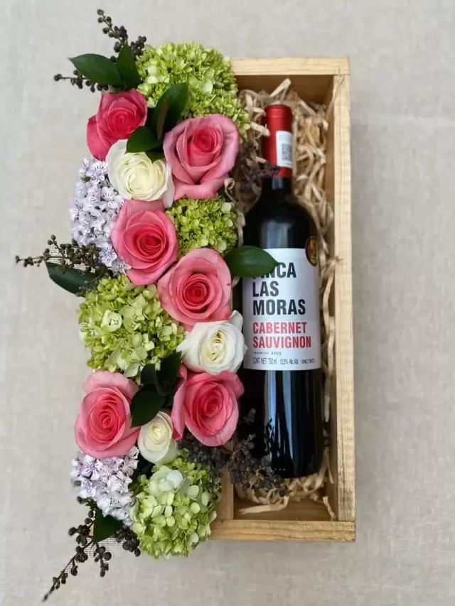 Sintético 95+ Foto botellas de vino decoradas con flores Actualizar