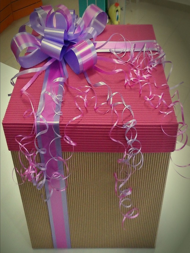 Arriba 105+ Foto cajas de cartón decoradas para regalos Cena hermosa