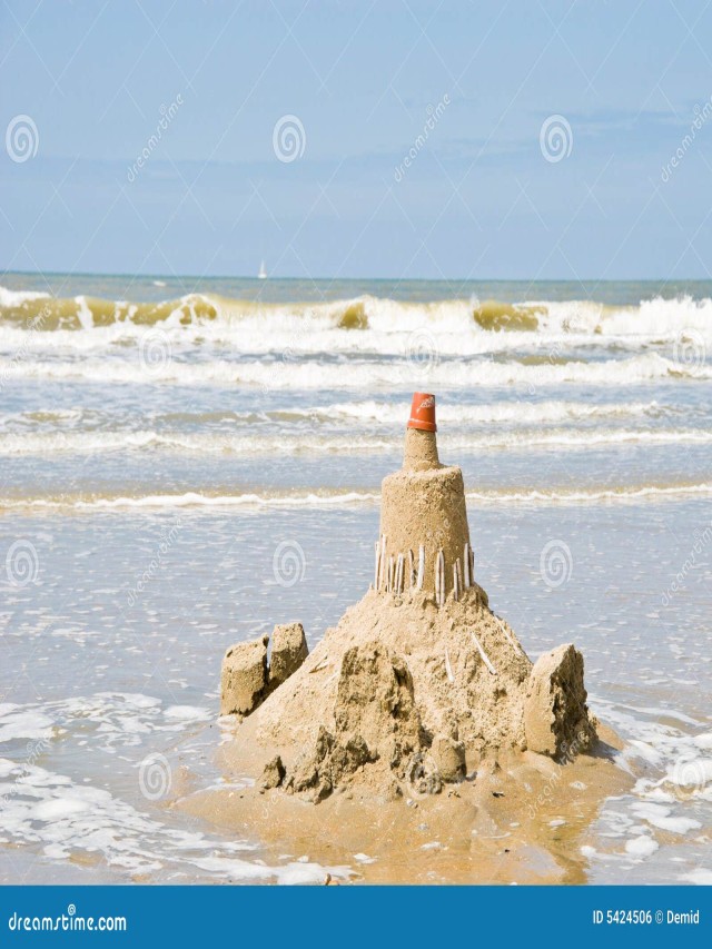 Sintético 99+ Foto castillos de arena en la playa Mirada tensa