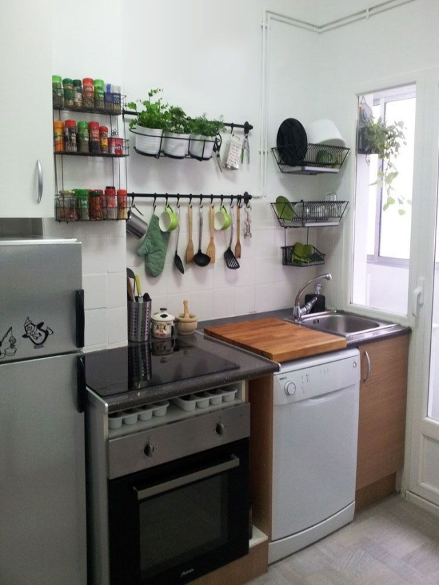 Arriba 105+ Foto como decorar una cocina pequeña y sencilla con poco dinero Cena hermosa