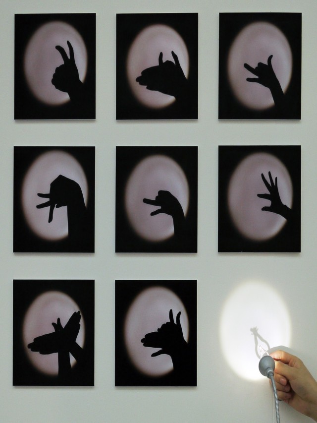 Sintético 96+ Foto como hacer sombras en la pared Mirada tensa