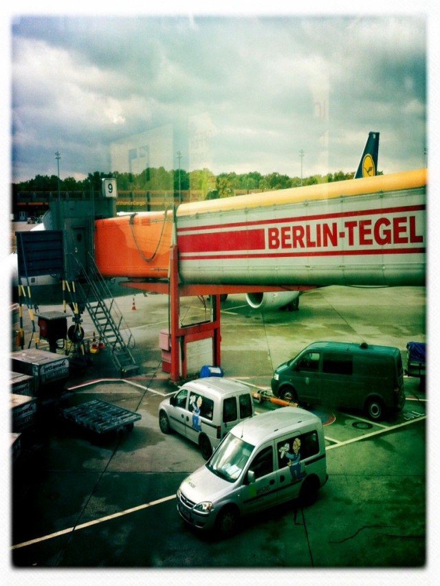 Álbumes 104+ Foto como ir desde el aeropuerto de berlin schoenefeld al centro Mirada tensa