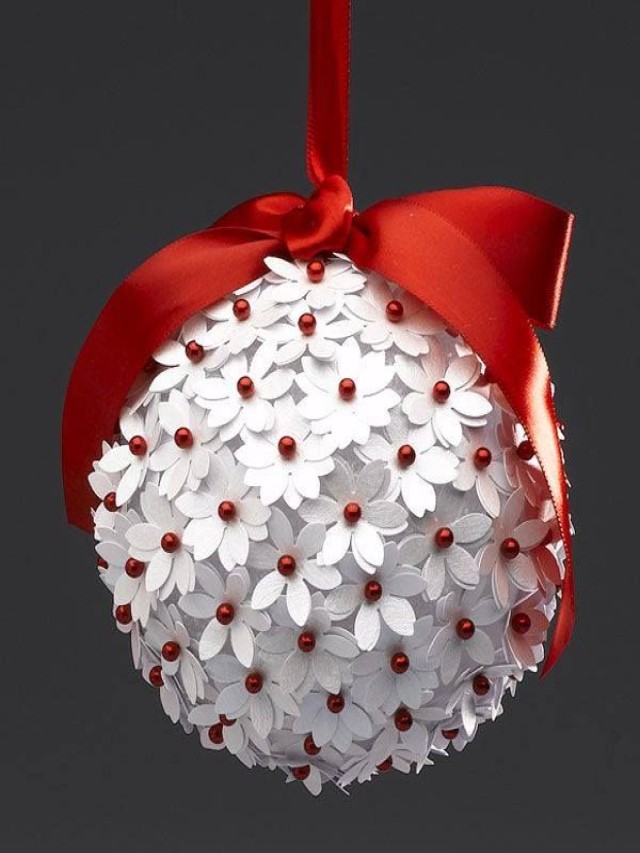 Sintético 91+ Foto decorar bolas de navidad de papel Mirada tensa