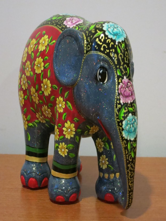 Álbumes 104+ Foto elefantes en ceramica pintados a mano Mirada tensa