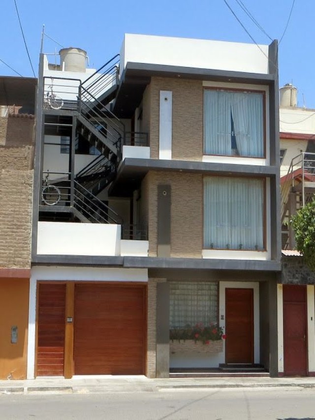 Arriba 90+ Foto fachadas de casas con escaleras exteriores Cena hermosa