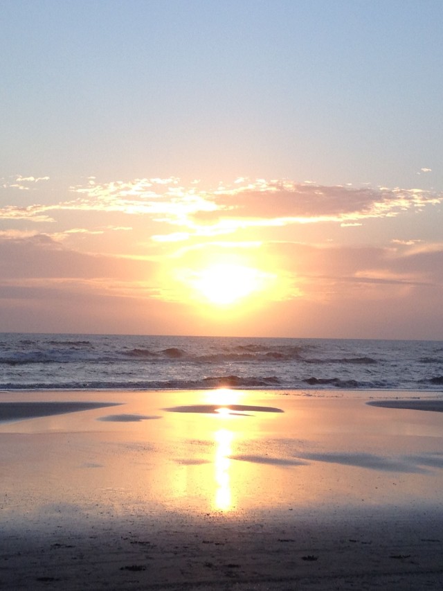 Sintético 99+ Foto imagen de amanecer en la playa Mirada tensa