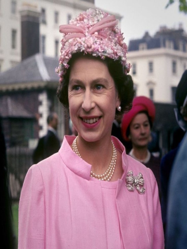 Lista 103+ Foto imágenes de la reina isabel cuando era joven El último