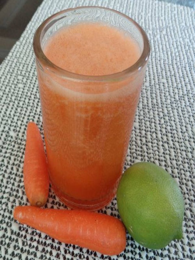 Arriba 100+ Foto jugo de zanahoria con limón en la noche Actualizar