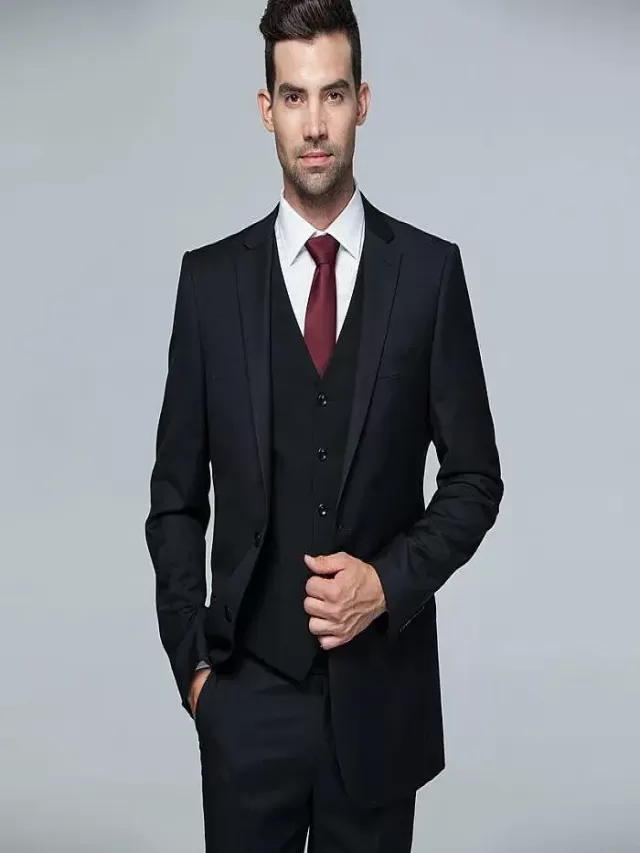 Lista 98+ Foto modelos de trajes formales para hombres Mirada tensa