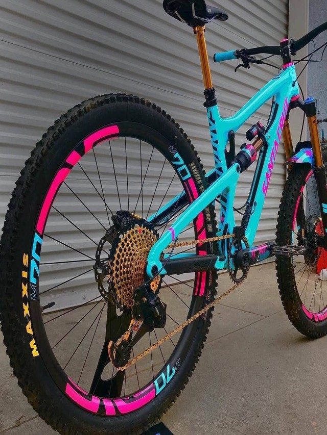 Arriba 93+ Foto modernos colores de bicicletas de montaña Cena hermosa