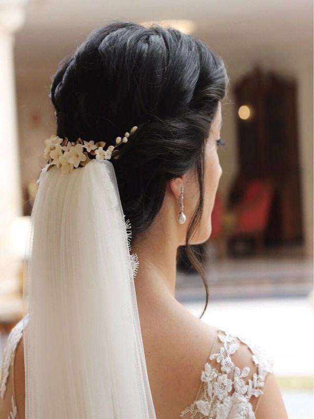 Lista 103+ Foto modernos peinados de novia con velo y tocado Cena hermosa