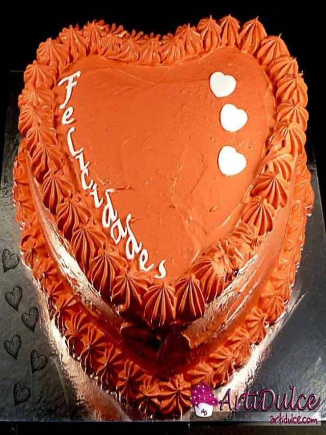 Sintético 93+ Foto pastel de chocolate con fresas en forma de corazon Actualizar