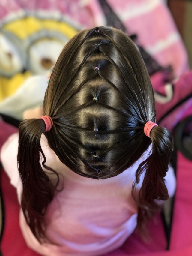 Lista 100+ Foto peinados para niñas con pelo corto para la escuela Mirada tensa