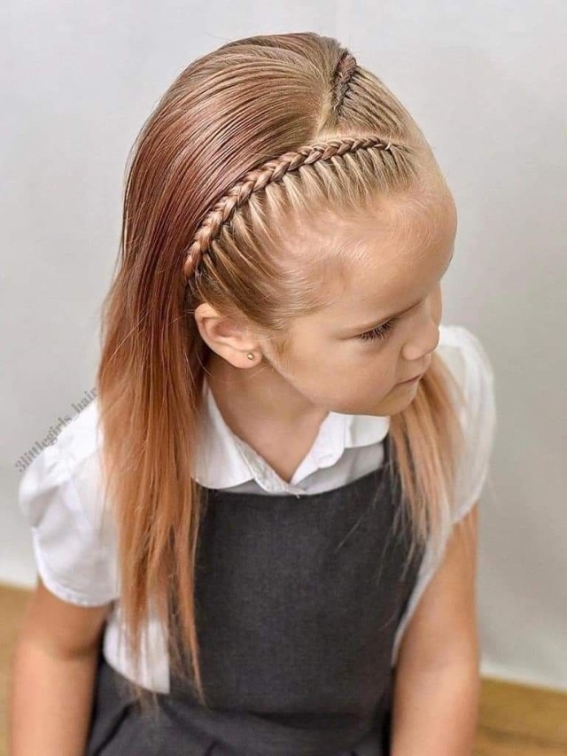 Sintético 90+ Foto peinados para niñas con trenzas y pelo suelto Mirada tensa