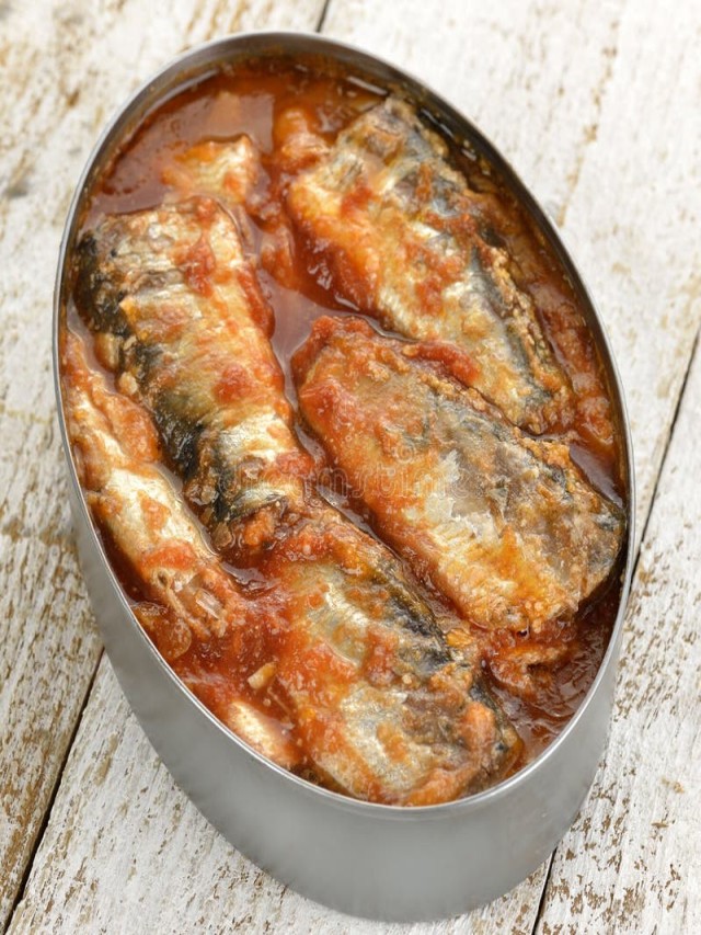 Arriba 91+ Foto sardinas enlatadas en salsa de tomate Mirada tensa