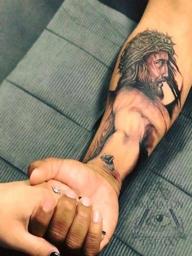 Lista 94+ Foto tatto de cristo en la mano El último