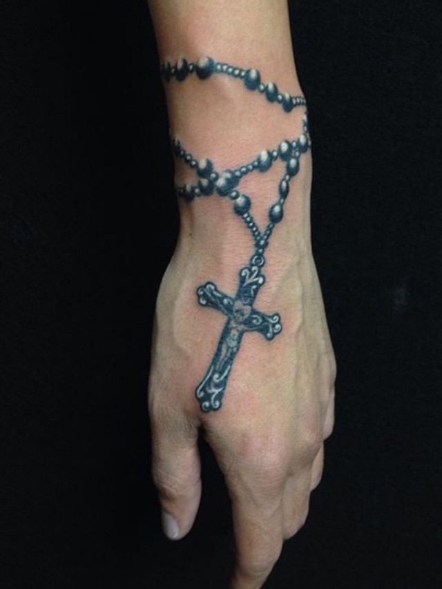 Lista 95+ Foto tattoo de rosario en la mano Cena hermosa