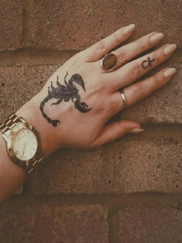 Lista 94+ Foto tatuaje de escorpión en la mano Lleno