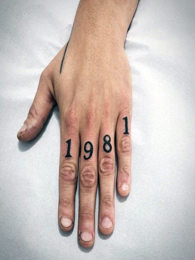 Arriba 90+ Foto tatuaje de numeros en los dedos Alta definición completa, 2k, 4k