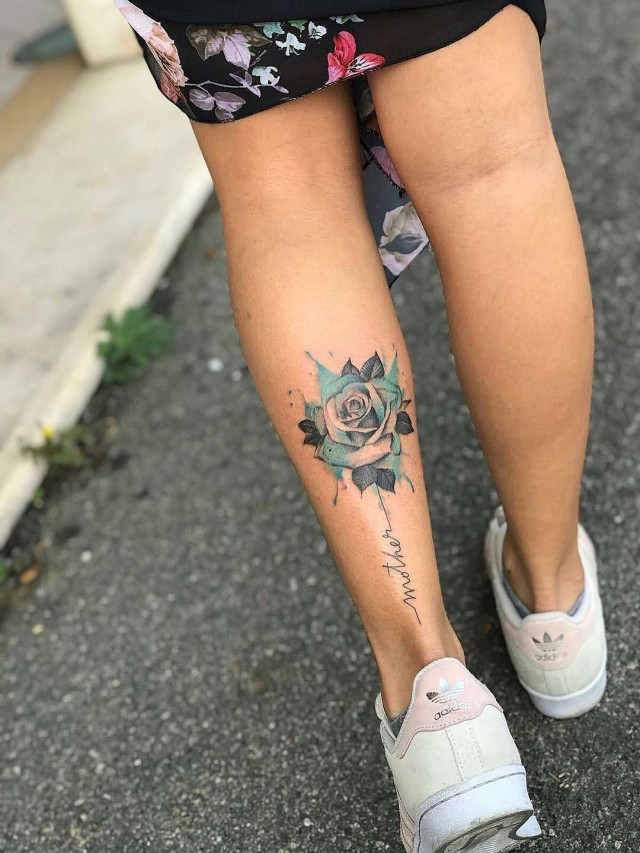 Álbumes 99+ Foto tatuaje de rosa en la pierna para mujer Lleno