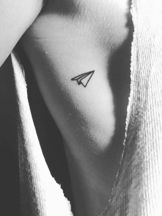 Arriba 99+ Foto tatuaje de un avion de papel El último