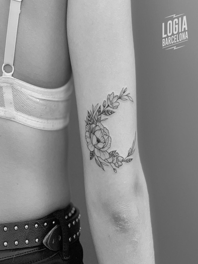 Lista 90+ Foto tatuajes con la letra c para mujer Cena hermosa