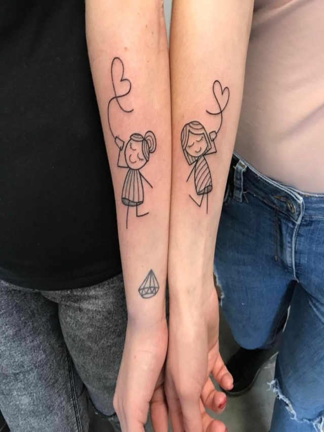 Lista 91+ Foto tatuajes de dos niñas tomadas dela mano Lleno