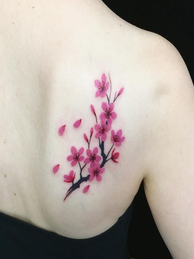 Lista 96+ Foto tatuajes de flor de cerezo en el pecho Lleno