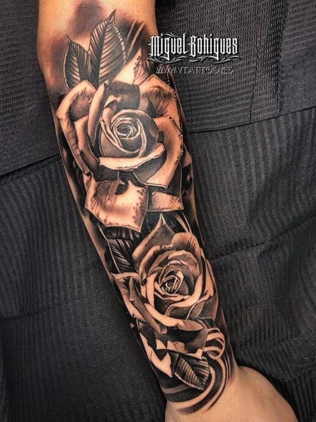 Lista 105+ Foto tatuajes en el brazo de rosas para hombres Lleno