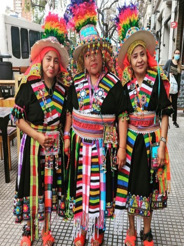 Arriba 100+ Foto traje tipico de bolivia hombre y mujer Alta definición completa, 2k, 4k