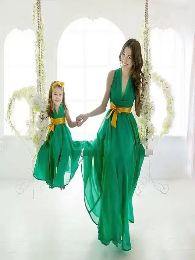 Arriba 94+ Foto vestidos de noche mama e hija Actualizar