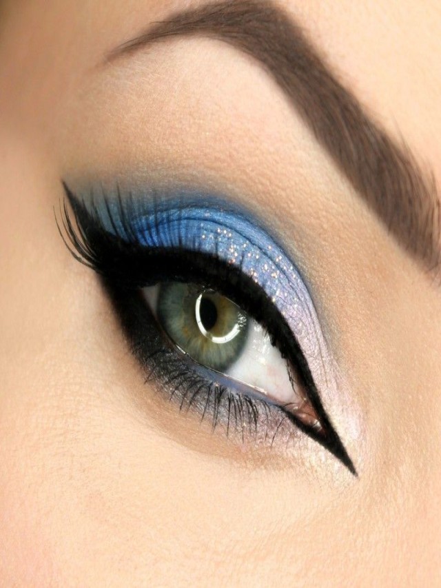 Em geral 99+ Imagen what eyeshadow goes with royal blue dress Cena hermosa