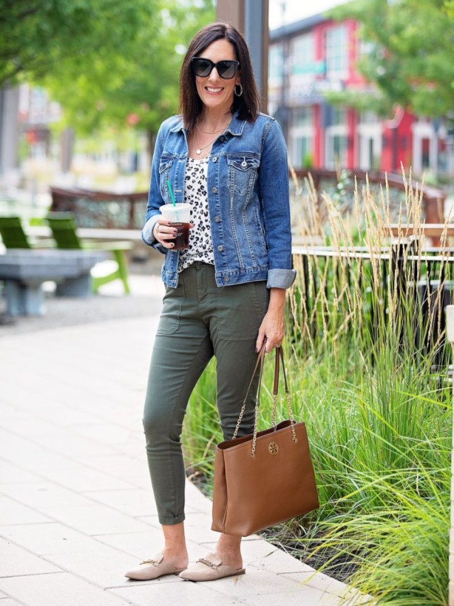 Lista 95+ Imagen what to wear with olive green pants female Lleno